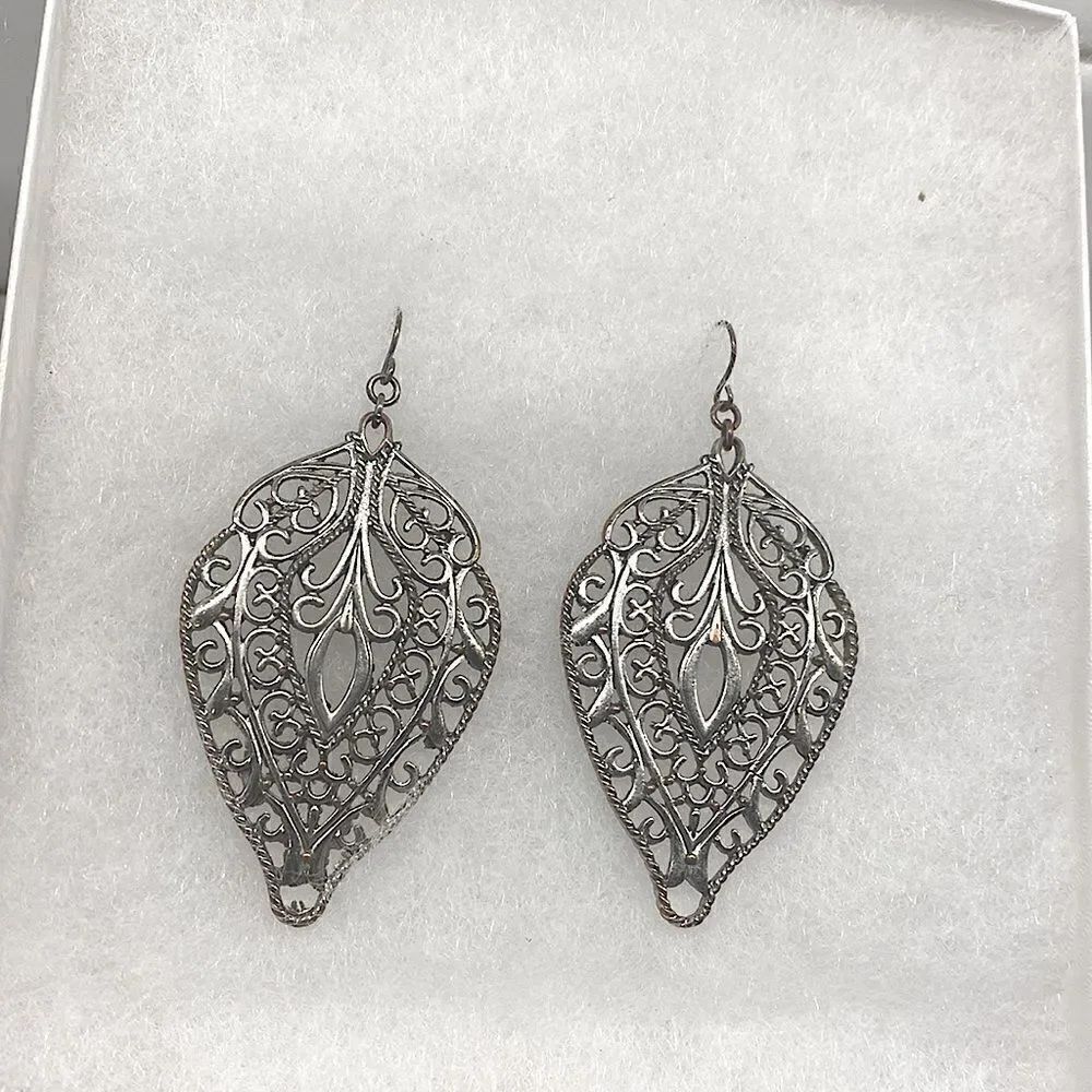2 Pairs of Hanging Boho Earring - Picture 3 of 3